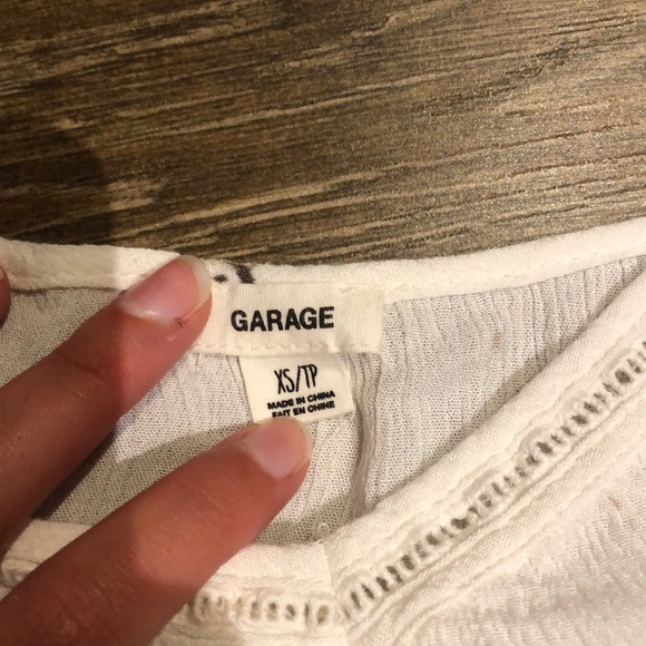 Garage Cold Shoulder Flowy Top - Picture 4 of 6